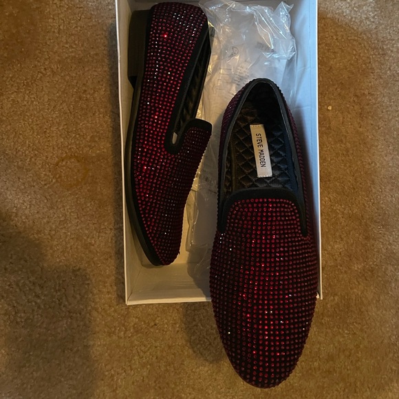 Steve Madden Other - Steve Madden Caviarr